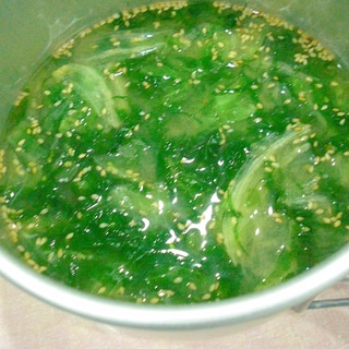 生青海苔とレタスの味噌汁